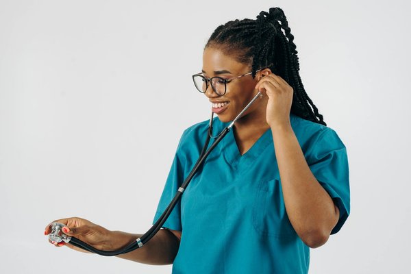 What Is the Significance of Folic Acid in Early Pregnancy and How Is It Regulated in the UK?